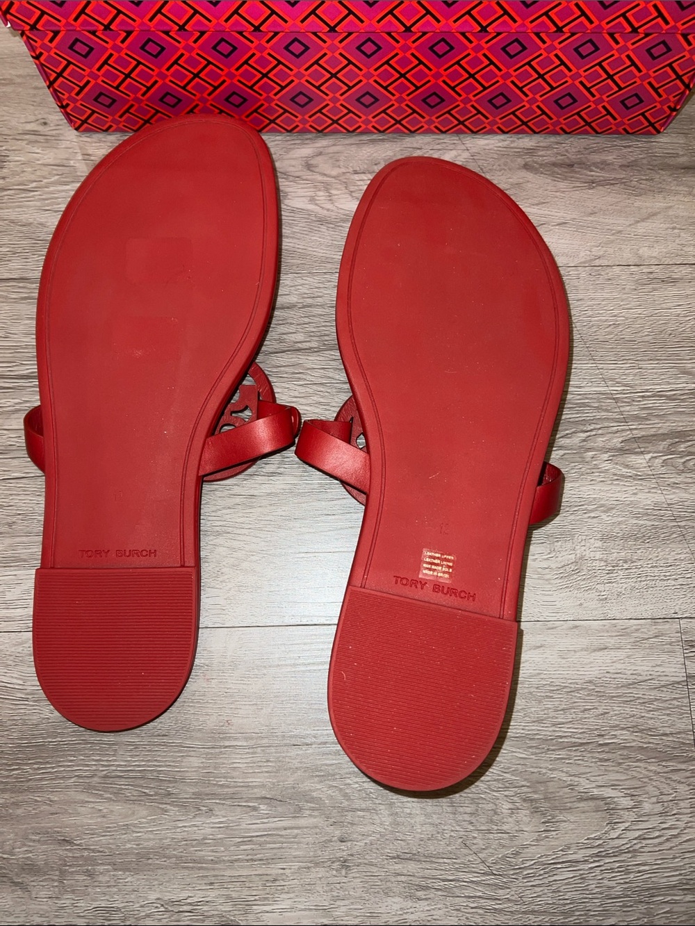 Tory Burch Miller Soft Calf Leather Sandals Sz 12 Red summer Luxe Resort vacay - Picture 4 of 8